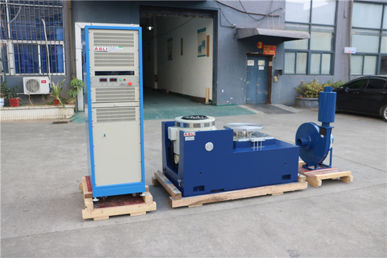 পেইন্ট সারফেস ট্রিটমেন্ট সহ 380V / 50Hz ভাইব্রেশন শেকার টেবিল