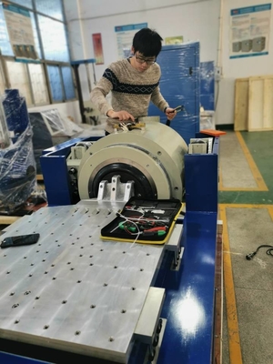 X,Y,Z Axis 10KN উচ্চ ফ্রিকোয়েন্সি ভাইব্রেশন শেকার ল্যাব টেস্টিং মেশিন