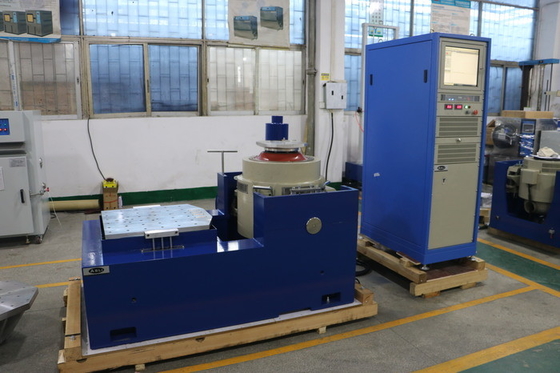 ইলেকট্রনিক্স PCB এর জন্য তাপমাত্রা আর্দ্রতা সম্মিলিত ইলেক্ট্রোডাইনামিক ভাইব্রেশন শেকার সিস্টেম